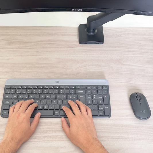 Teclado + Mouse Inalámbrico Logitech MK470